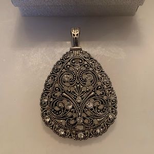 costume jewelry diamond pendant